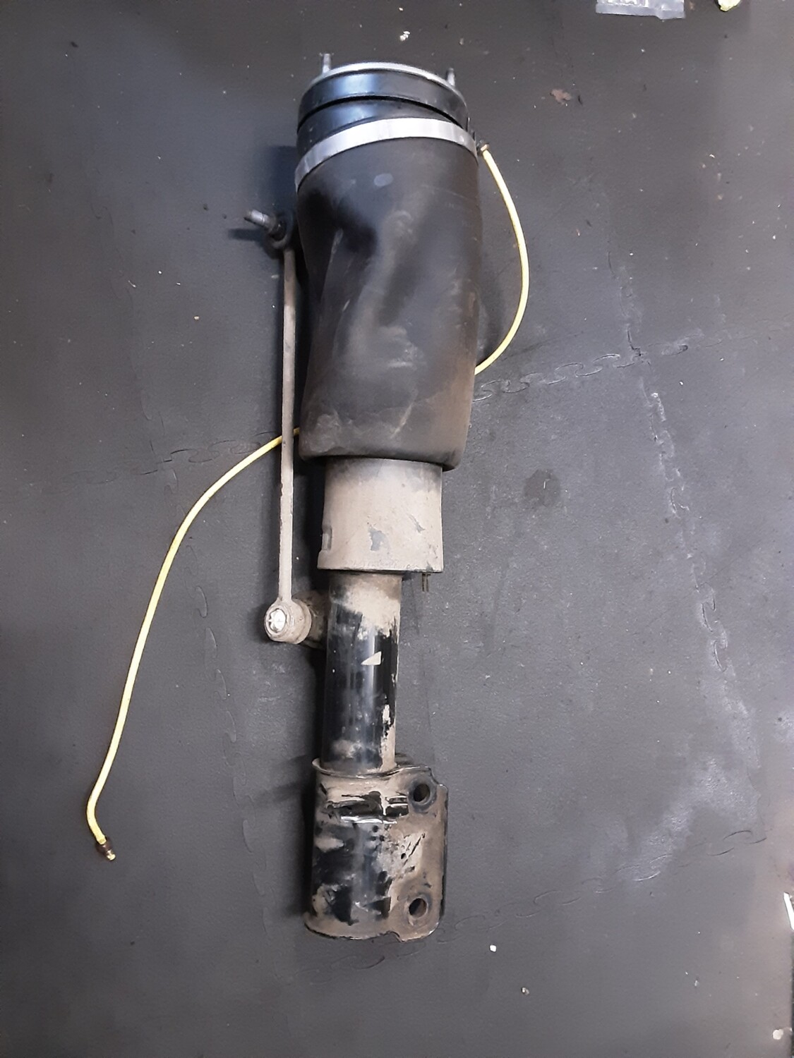 RANGE ROVER SPORT TDV8 3.6 RIGHT FRONT AIR BAG SUSPENSION STRUT