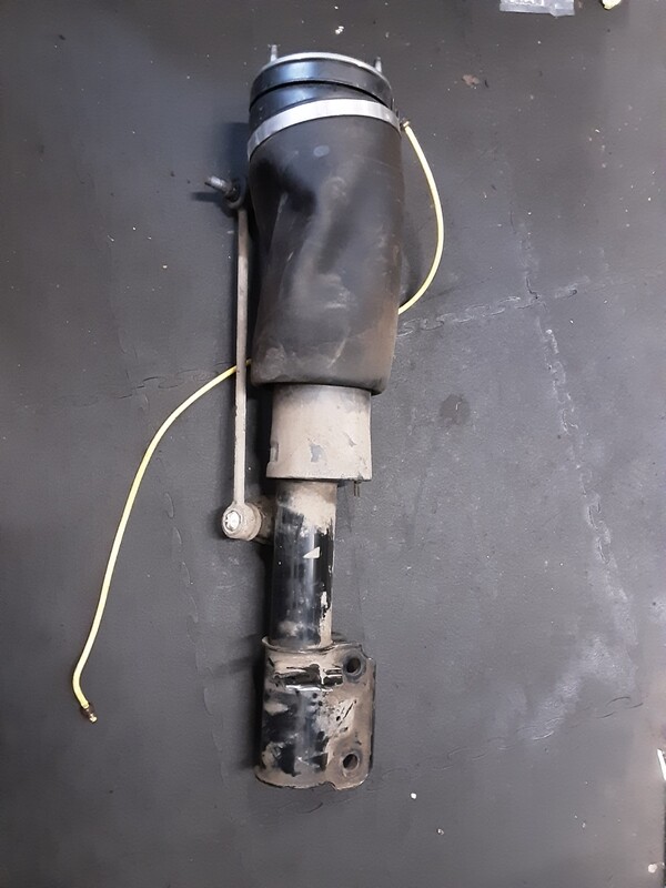 RANGE ROVER SPORT TDV8 3.6 RIGHT FRONT AIR BAG SUSPENSION STRUT