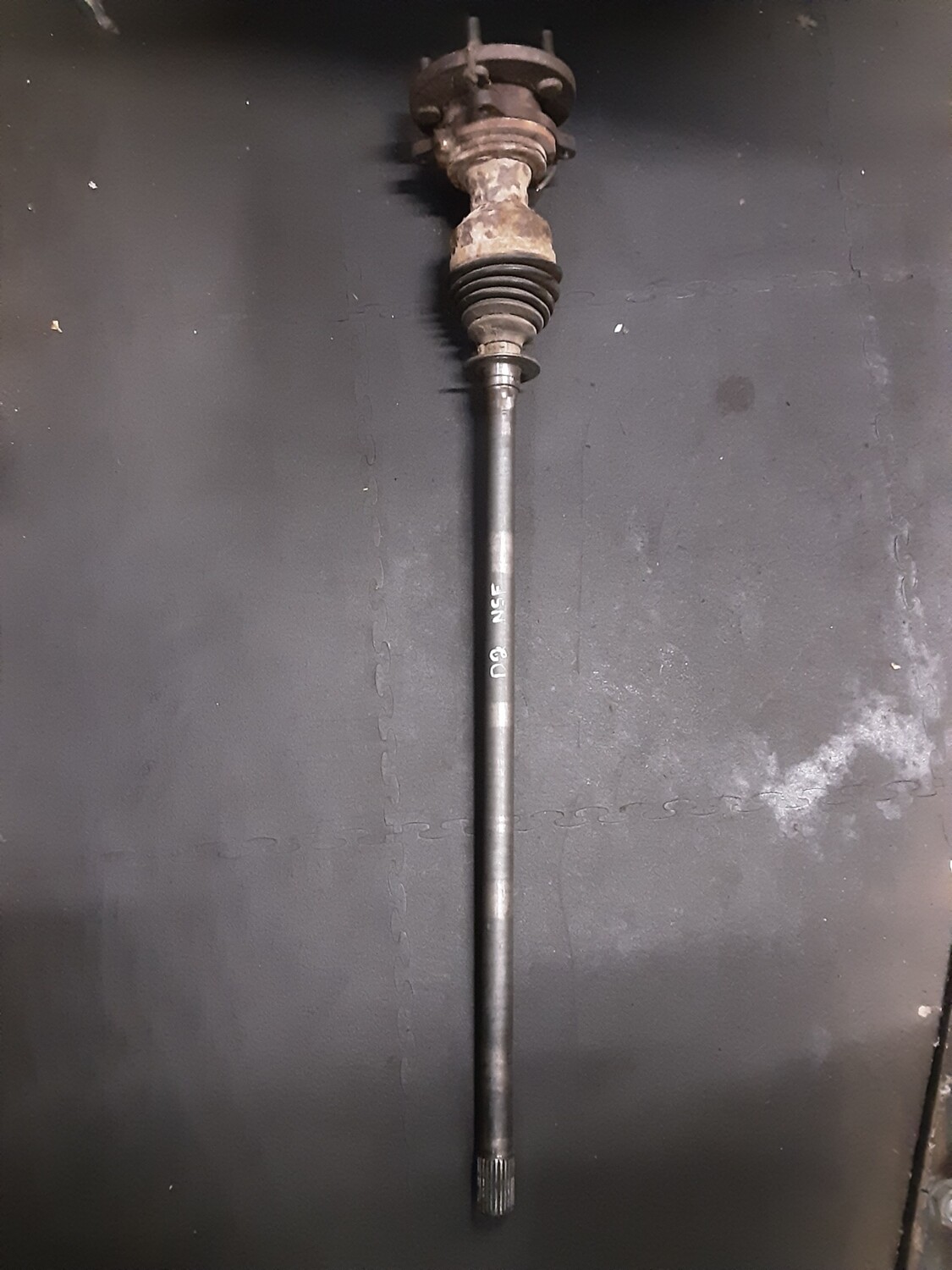 LAND ROVER DISCOVERY 2 TD5 NSF DRIVE SHAFT WITH HUB