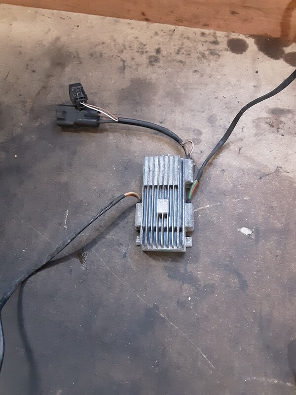 LAND ROVER FREELANDER 1 FAN CONTROL MODULE