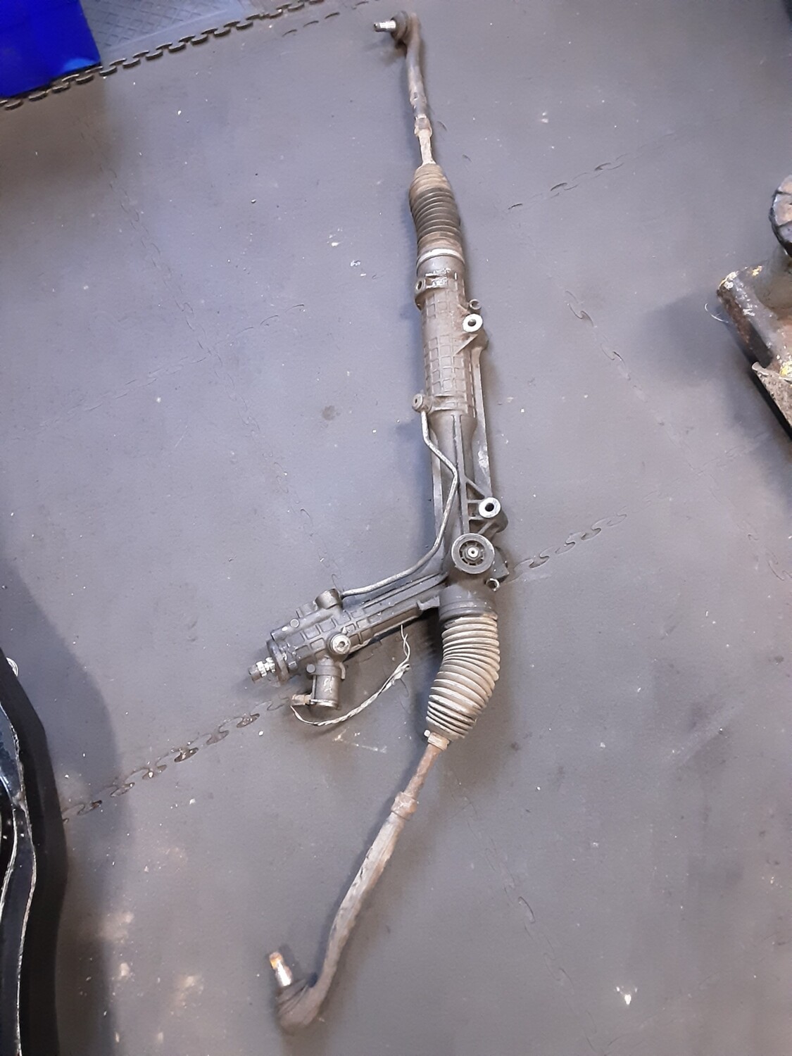 RANGE ROVER L322 TDV8 POWER STEERING RACK QEB500470