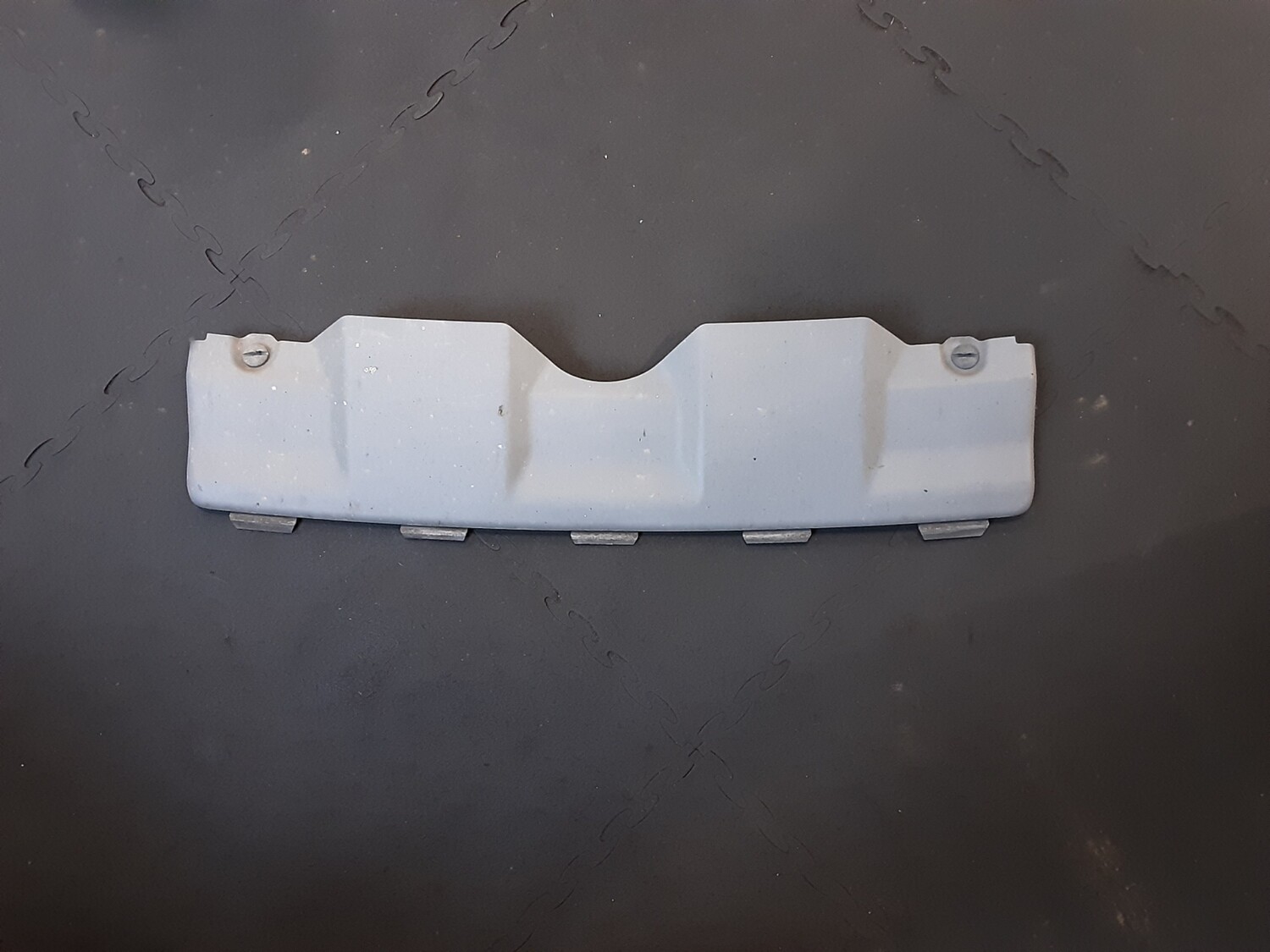 LAND ROVER FREELANDER 2 FRONT TOWING EYE COVER WITH CLIPS 6H52 17K950 AA