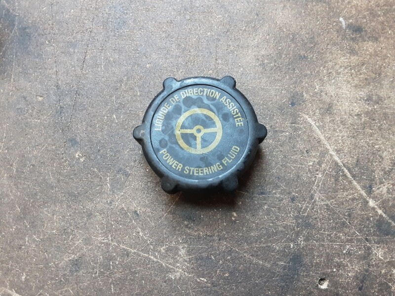 LAND ROVER FREELANDER 2 POWER STEERING BOTTLE CAP