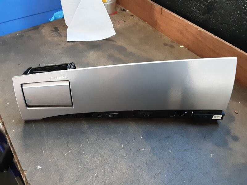JAGUAR XF FRONT NS PASSENGER SIDE DASHBOARD AIR VENT 8X23 014A22 BH