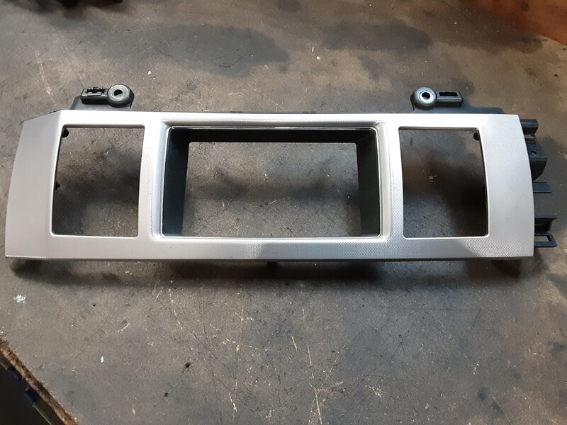 JAGUAR XF CENTRE DASHBOARD AIR VENT TRIM 8X23 045C34 B