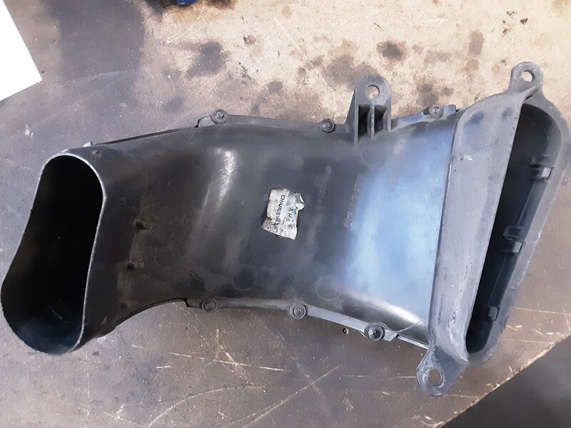JAGUAR XF AIR INTAKE PIPE 8X23 9A673 AB
