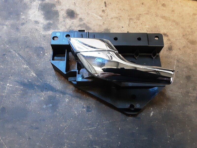 JAGUAR XF NSR PASSENGER REAR INNER DOOR HANDLE 8X23 22601 AD