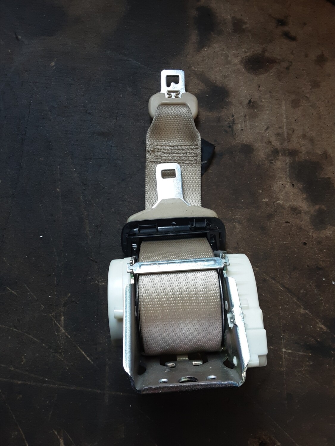 JAGUAR XF CENTRE REAR SEAT BELT 8X23 F600A38 ACSEL