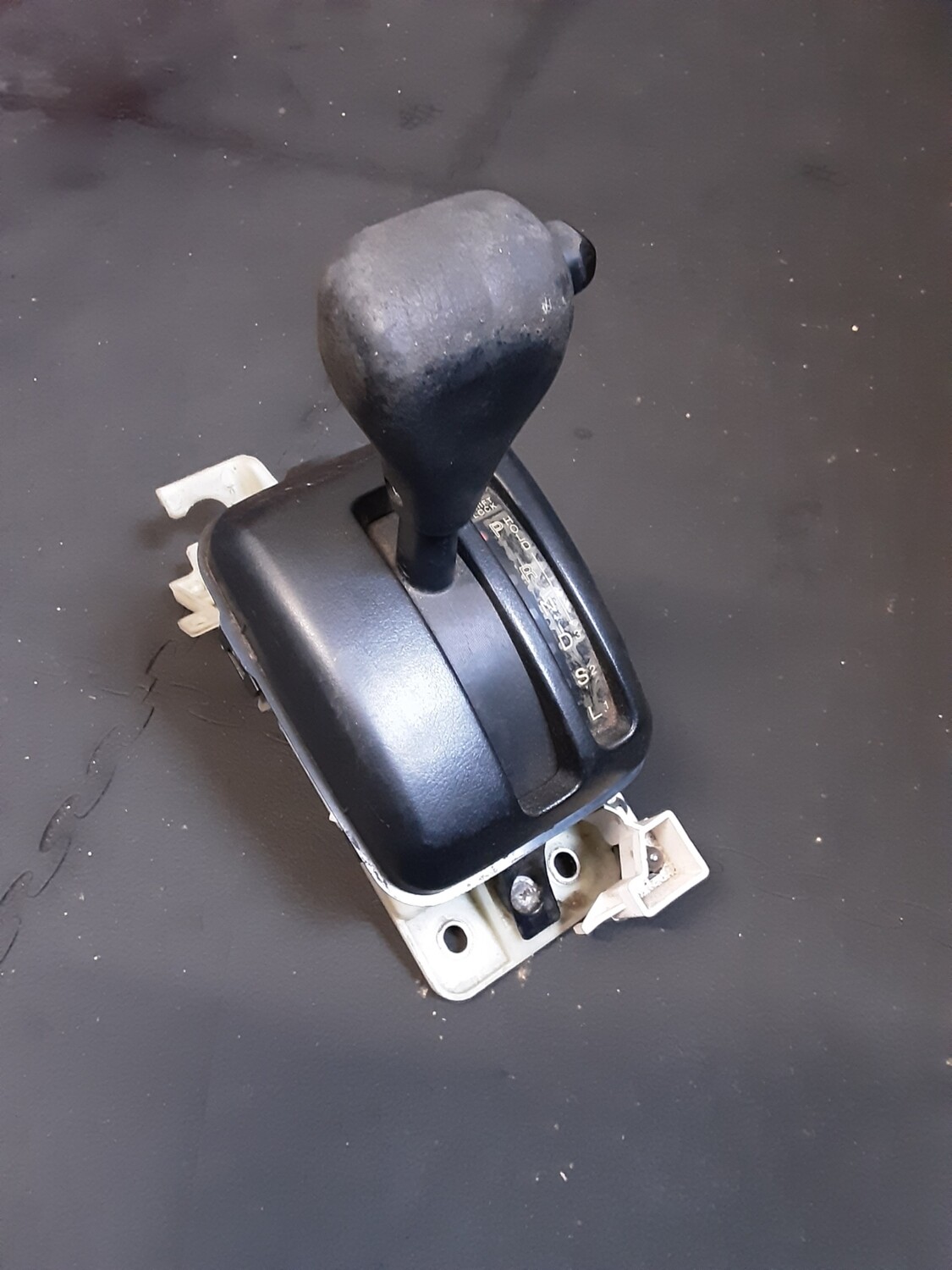 MAZDA BONGO AUTO GEAR STICK SELECTOR