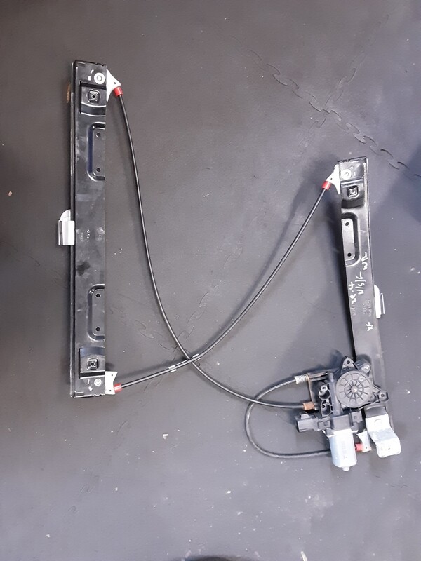 JAGUAR XF NSF PASSENGER FRONT WINDOW REGULATOR 8X23 F23201 AD