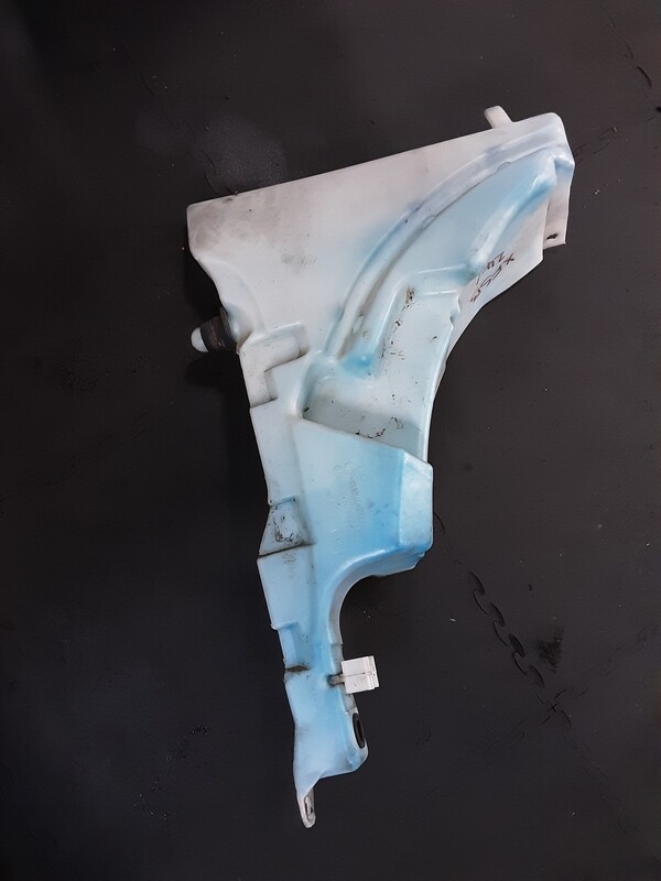 JAGUAR XF WINDSCREEN WASH BOTTLE 8X23 17B613 AF