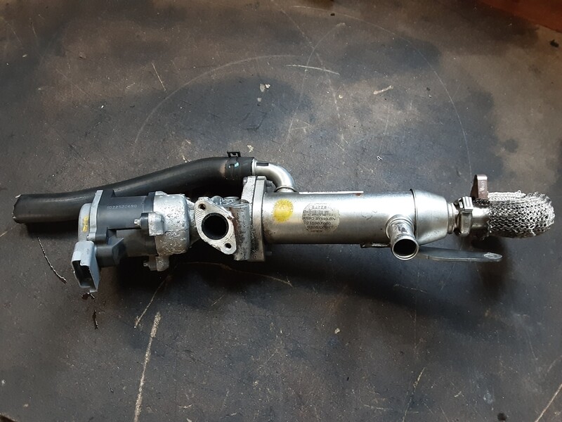 JAGUAR XF 2.7 TDV6 EGR VALVE + COOLER 4R8Q 9Y493 BN