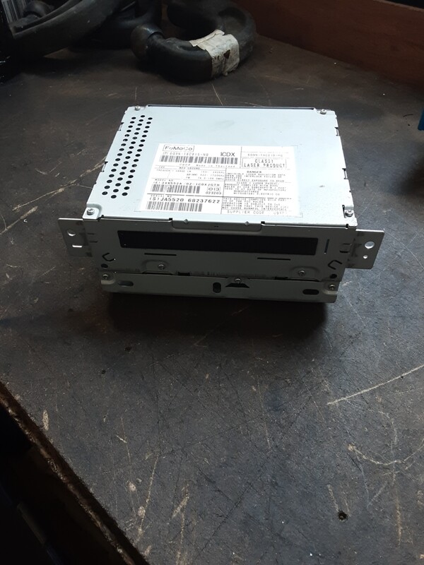 LAND ROVER FREELANDER 2 2.2 RADIO CD PLAYER HEAD UNIT 6G9N 18C815 NG