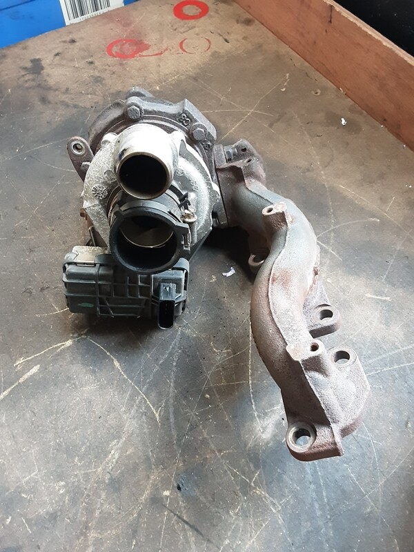 JAGUAR XF 2.7 TDV6 2008 DIESEL TURBOCHARGER AND ACTUATOR 6R8Q 6K692 AD