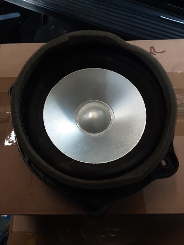 RANGE ROVER L322 REAR DOOR SPEAKER HARMAN KARDON XQM500410
