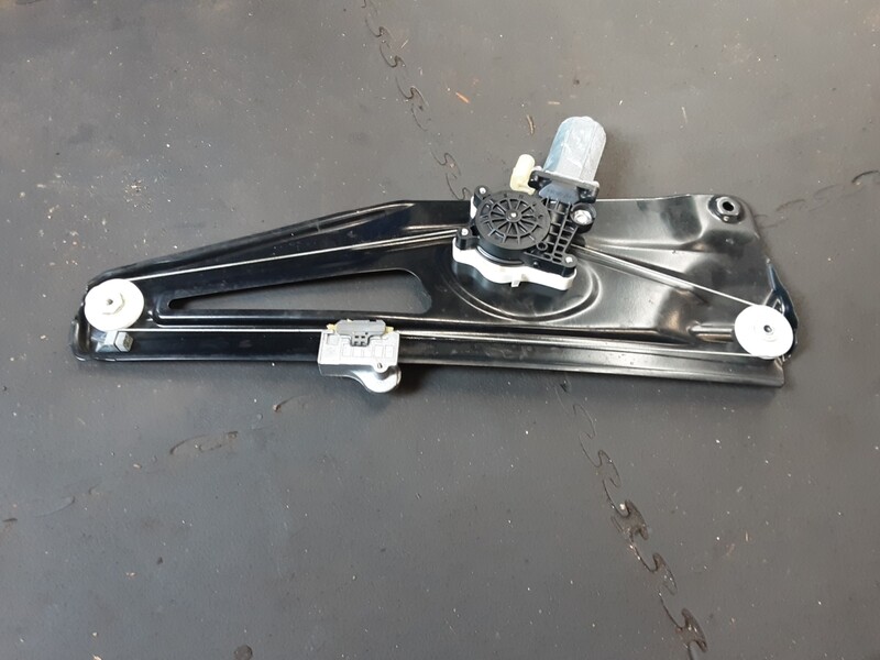 RANGE ROVER L322 NSR PASSENGER REAR WINDOW REGULATOR CVH500110