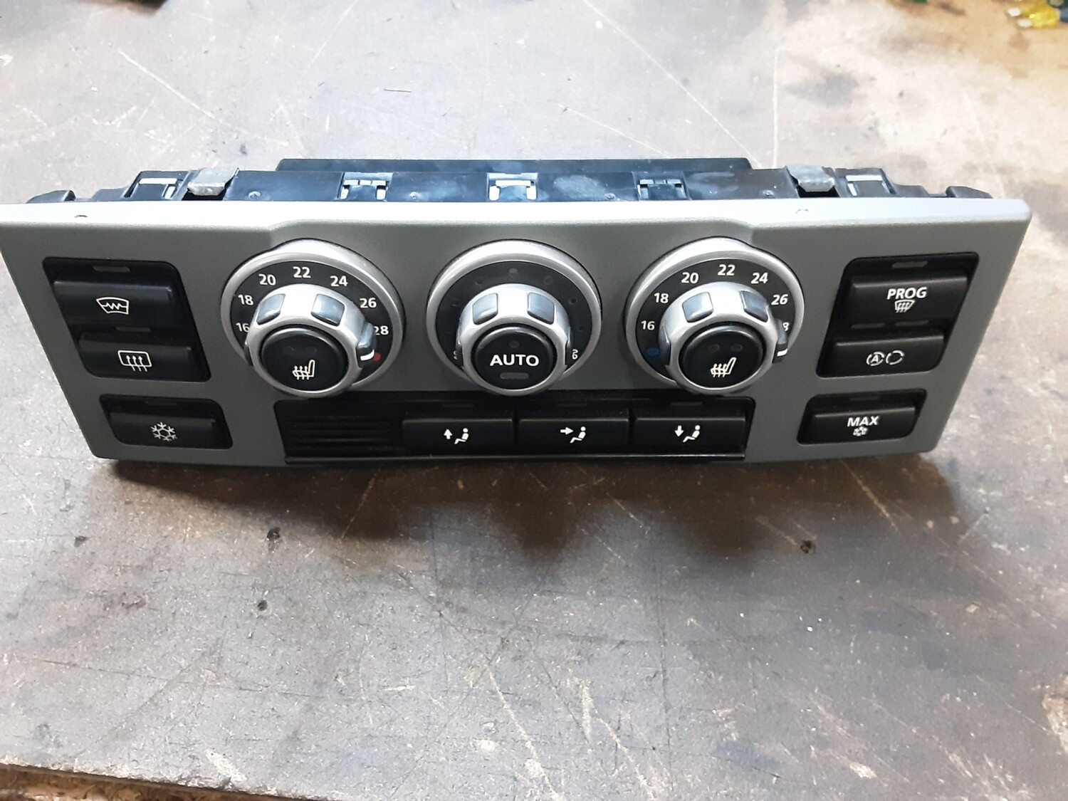 RANGE ROVER L322 HEATER CONTROL PANEL JFC500880
