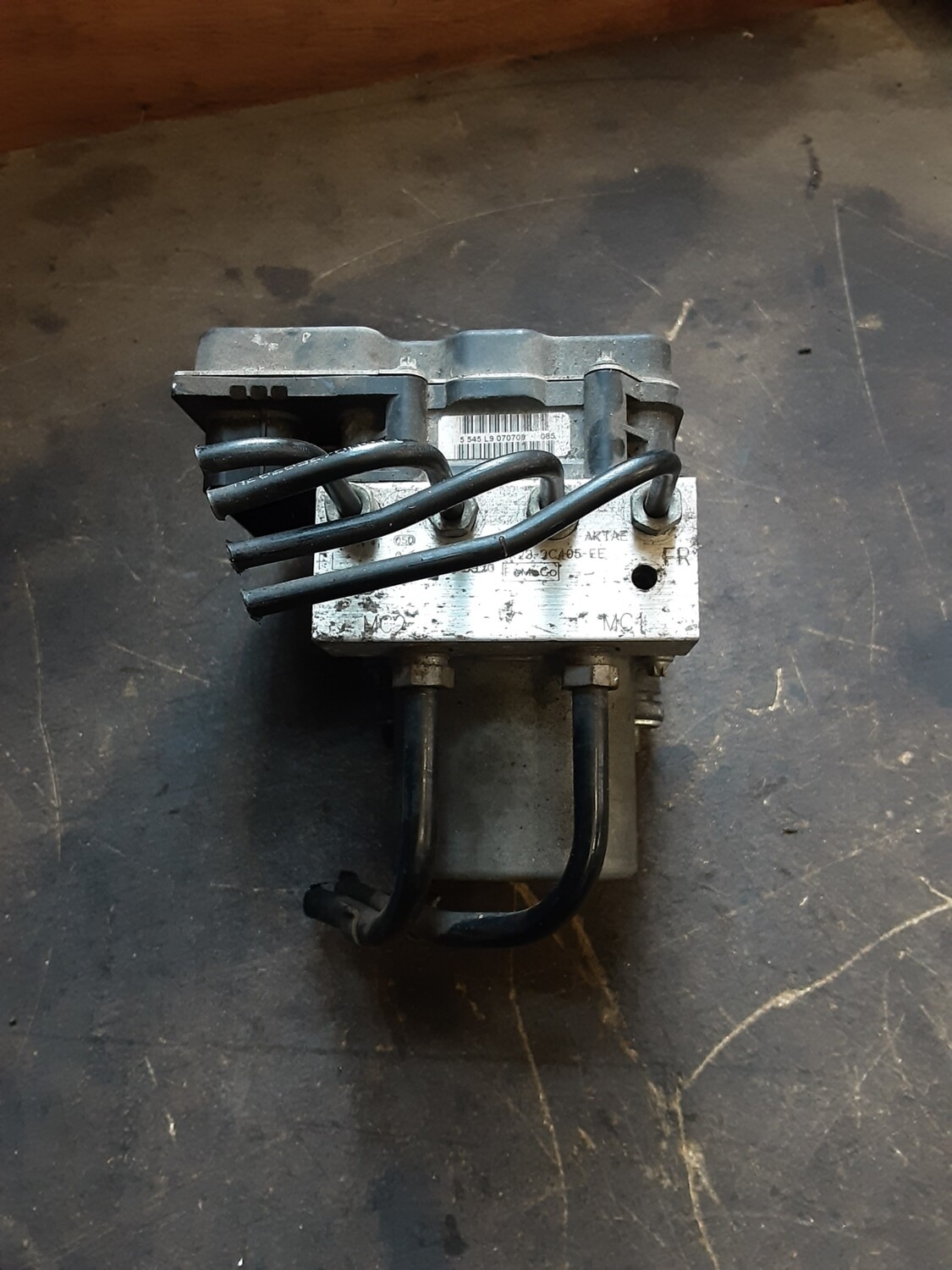 JAGUAR XF 2.7 TDV6 DIESEL ABS PUMP 8X23 2C405 EE
