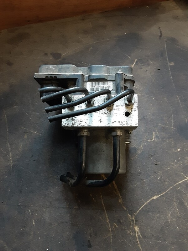 JAGUAR XF 2.7 TDV6 DIESEL ABS PUMP 8X23 2C405 EE