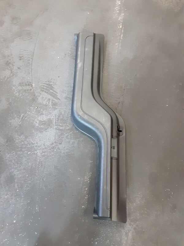 LAND ROVER DISCOVERY 3 REAR BOOT LOWER PANEL ERQ000104