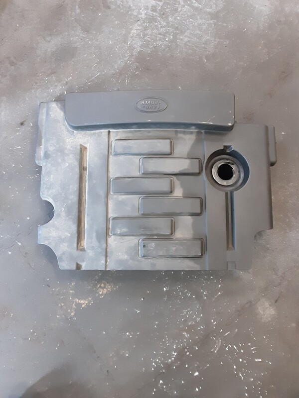 LAND ROVER DISCOVERY 4 3.0 ENGINE COVER 7H22 6A949 AB