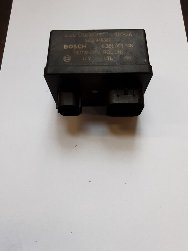 LAND ROVER DISCOVERY 4 GLOW PLUG CONTROL UNIT 9X2Q 12B533 BB