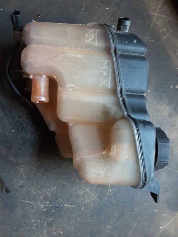 LAND ROVER FREELANDER 2 2.2 COOLANT EXPANSION BOTTLE 6G91 8K218 D2L4A