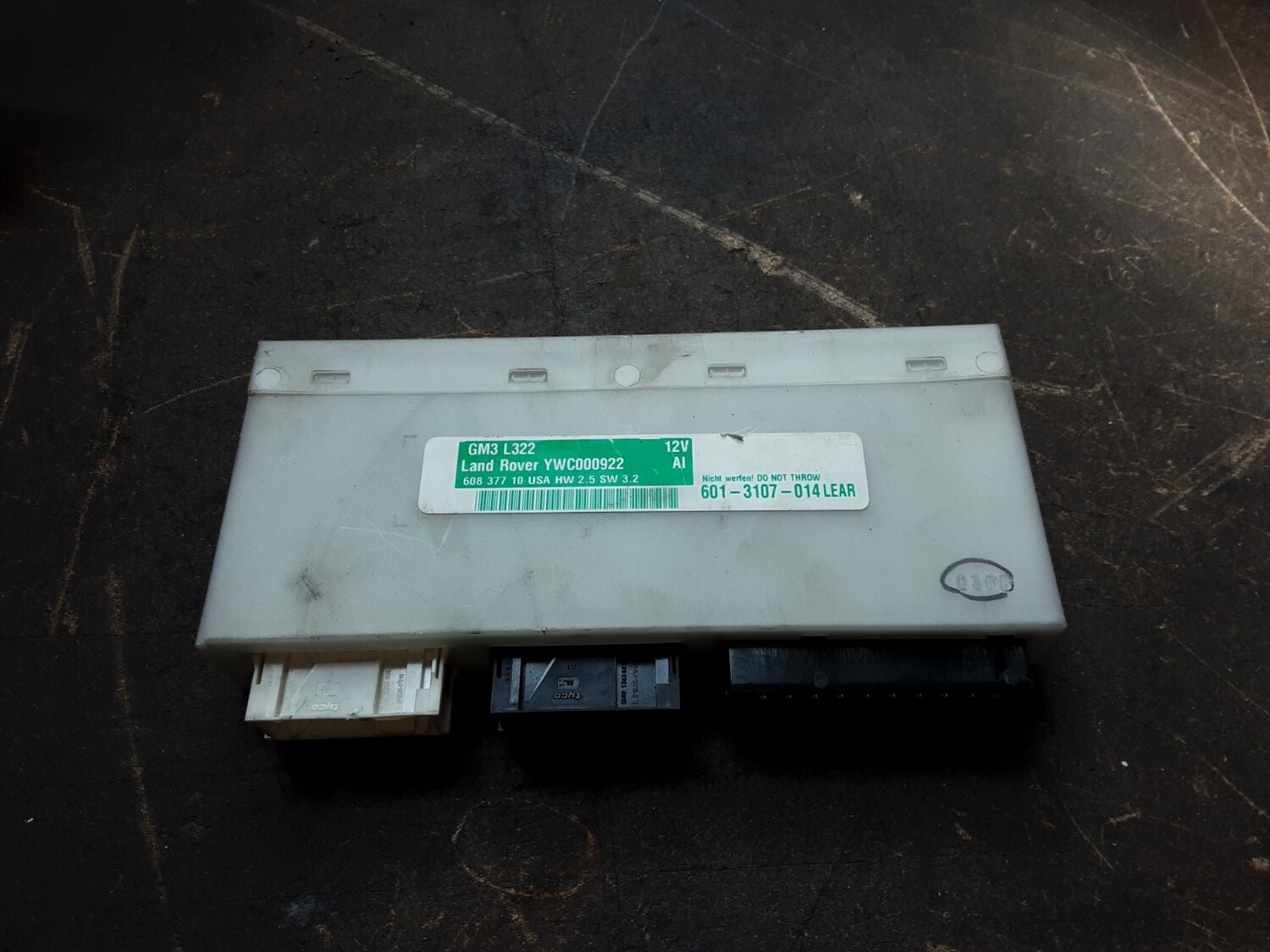 RANGE ROVER L322 BODY CONTROL MODULE ECU YWC000922