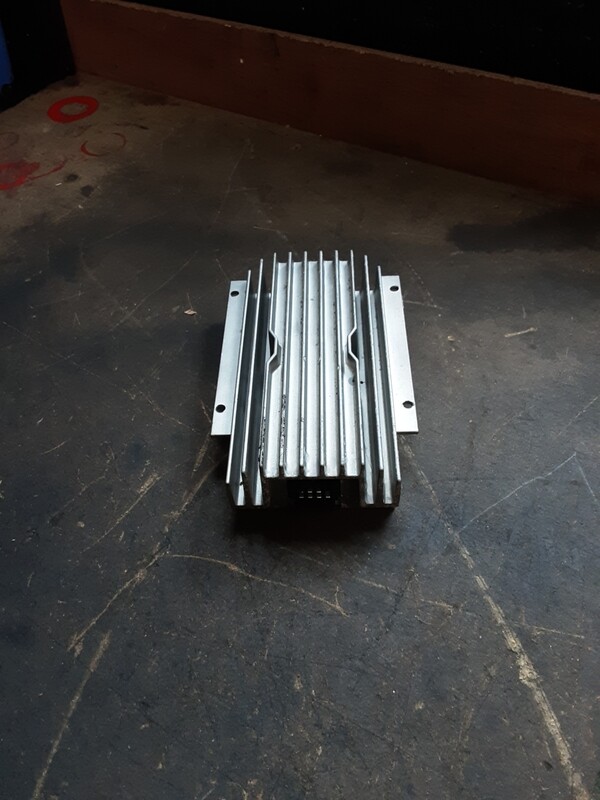 RANGE ROVER L322 SUB WOOFER AMPLIFIER HARMAN KARDON XQK500070