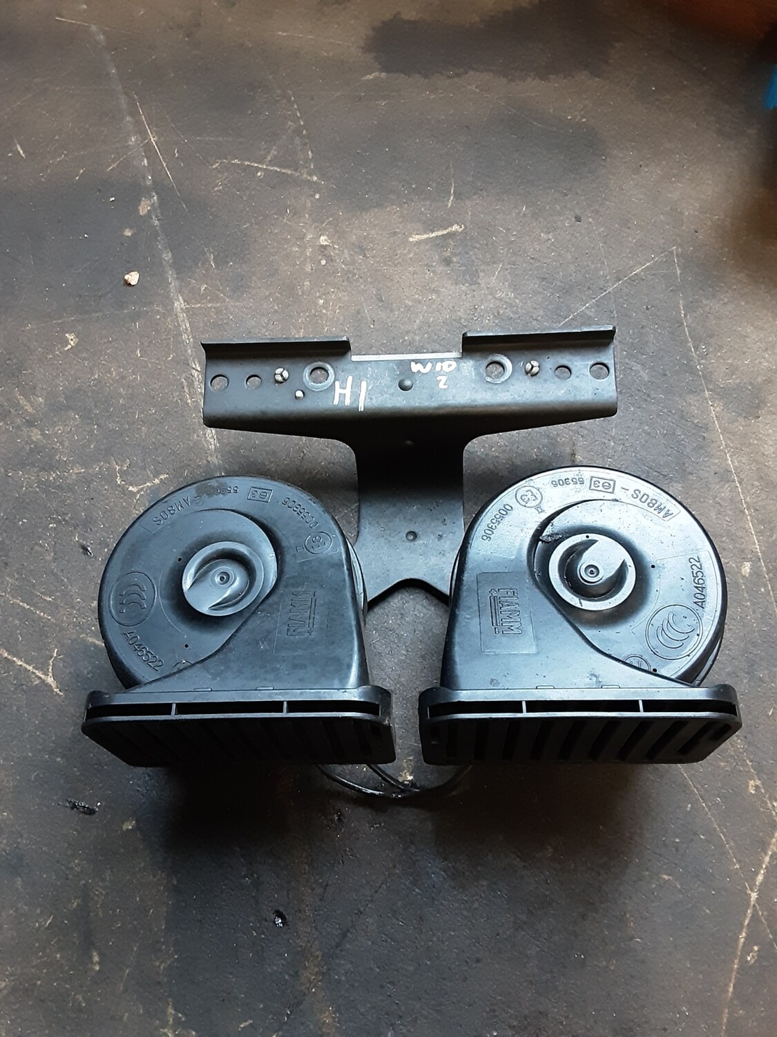 RANGE ROVER L322 PAIR HORNS 0055306