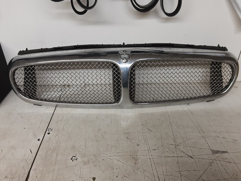 JAGUAR X TYPE SPORT GRILLE CHROME