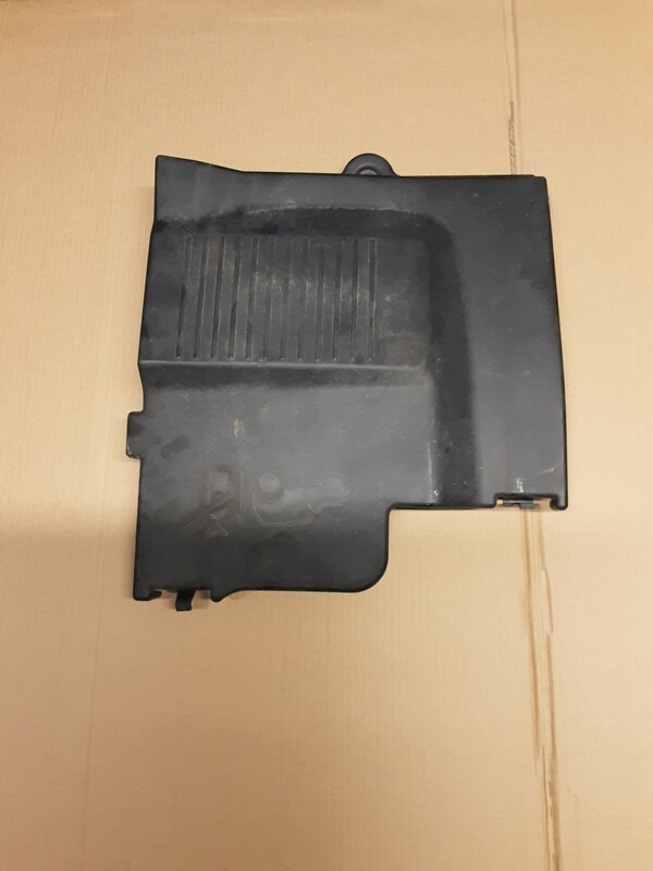 LAND ROVER DISCOVERY 2 BATTERY AND JACK COVER 98- 04