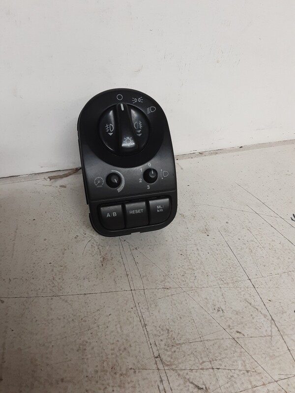 JAGUAR X TYPE 01-03 HEADLIGHT SWITCH WITH ODOMETER 1X43 11654 AG
