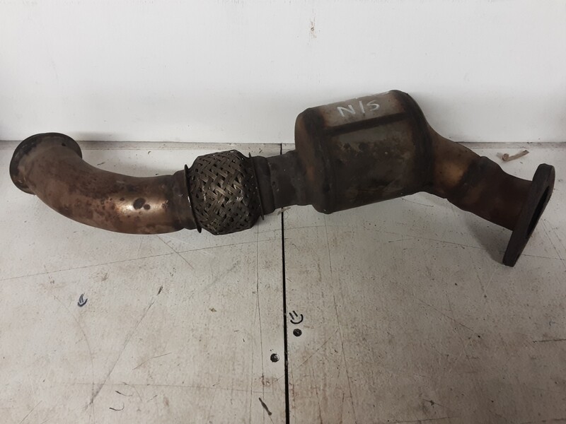 RANGE ROVER L322 TDV8 3.6 PASSENGER SIDE CATALYTIC CONVERTER LR2835