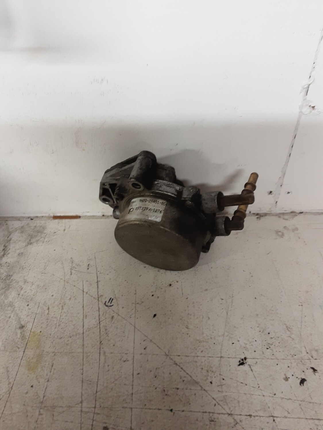 LAND ROVER DISCOVERY 4 3.0 TDV6 VACUUM PUMP 9H2Q 2A451 BD
