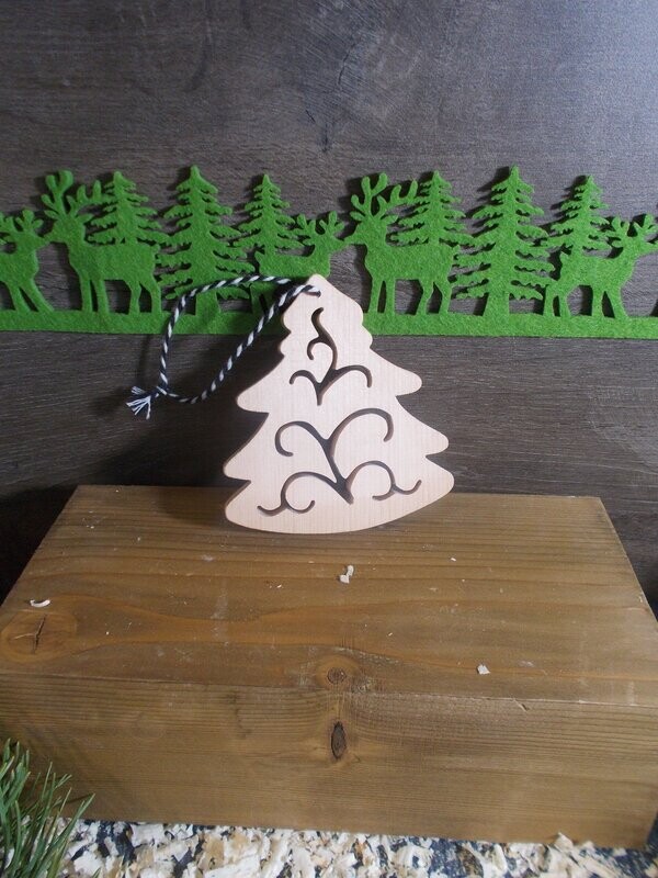 Sapin en bois  déco volute - déco noel en bois - pièce en bois chantourné
