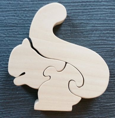 Puzzle écureuil pour enfant – jeu en bois artisanal inspiré de la faune alpine
