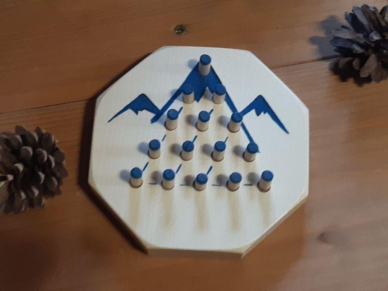 Solitaire en bois - Mini solitaire - Forme triangle