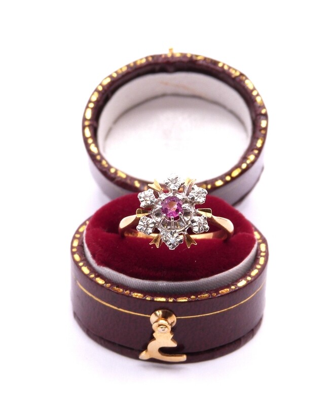 18ct Yellow Gold Diamond & Ruby Cluster Ring (Pre Owned)