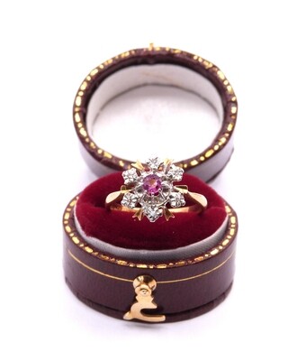 18ct Yellow Gold Diamond & Ruby Cluster Ring (Pre Owned) 18ct Yellow Gold Diamond & Ruby Cluster Ring (Pre Owned)