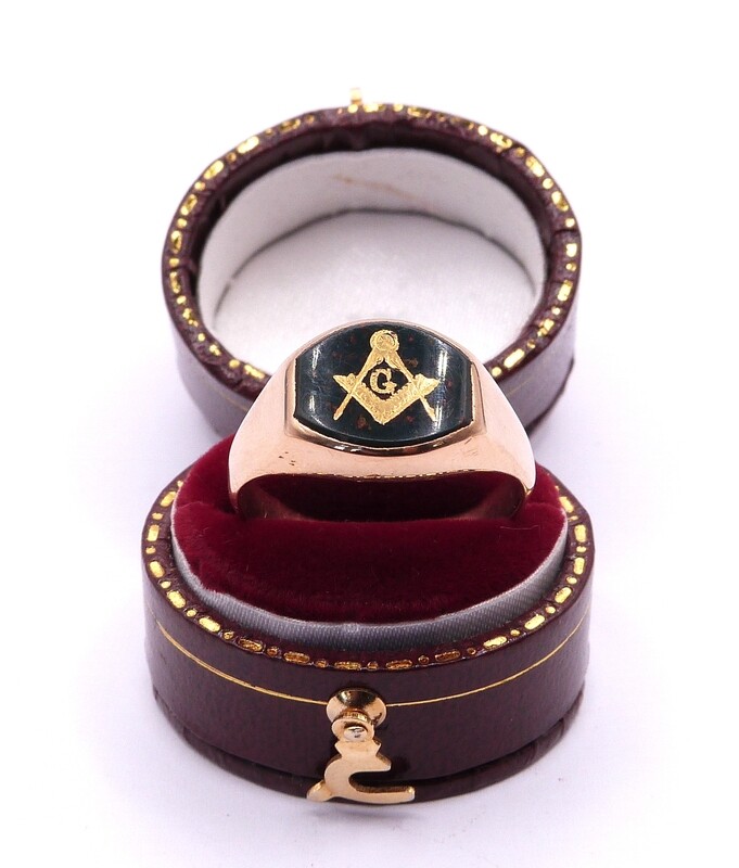 9ct Yellow Gold Masonic Bloodstone Signet Ring (Pre Owned)