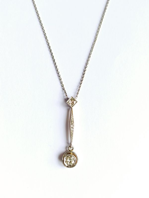 18CT Yellow Gold and Platinum Old Cut Diamond Pendant (Pre Owned)