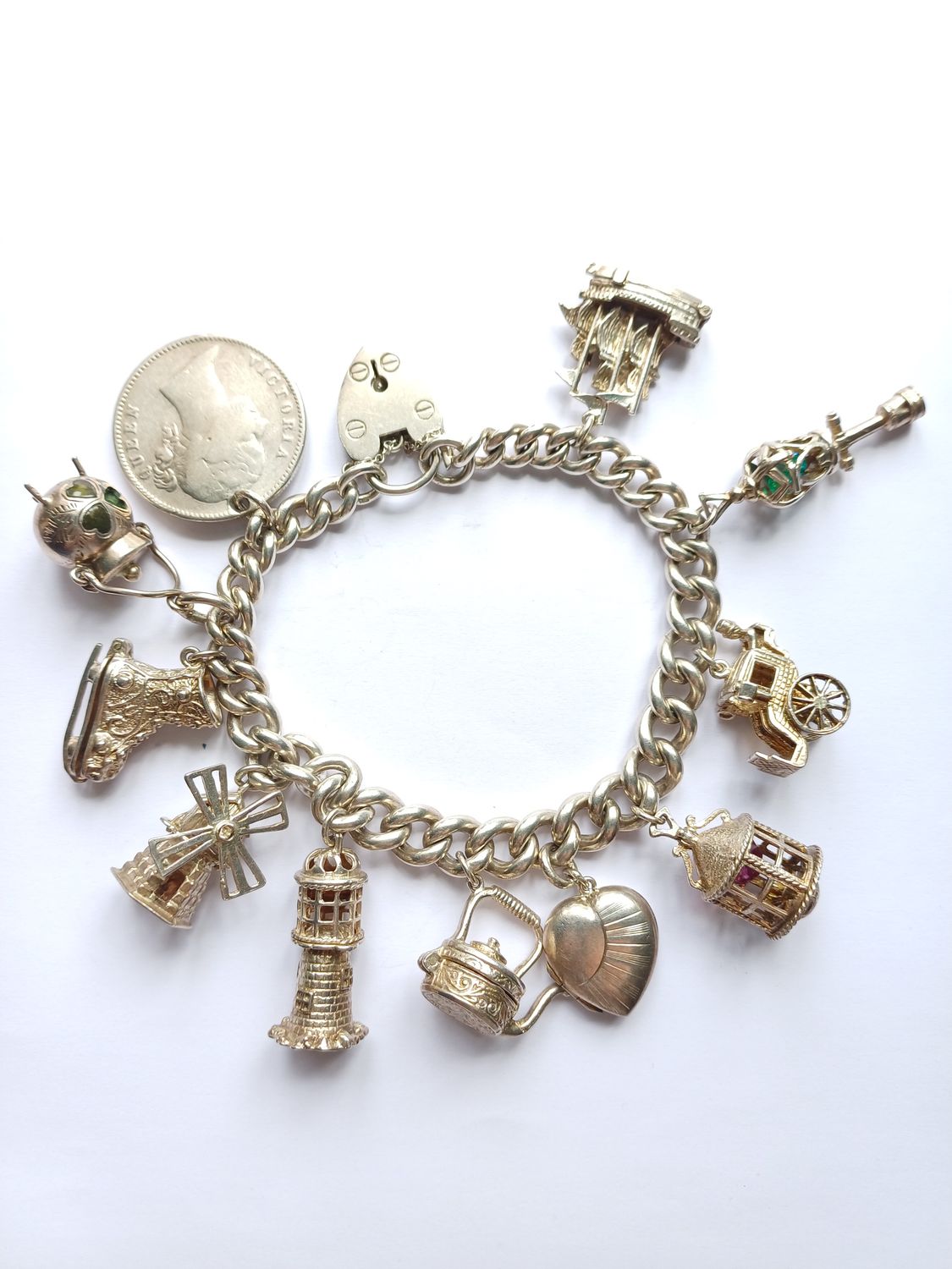 Vintage Solid Sterling Silver Charm Bracelet with Charms 1970's (Pre Owned)