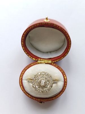 18CT Yellow Gold Diamond Dress Ring (Pre Owned)