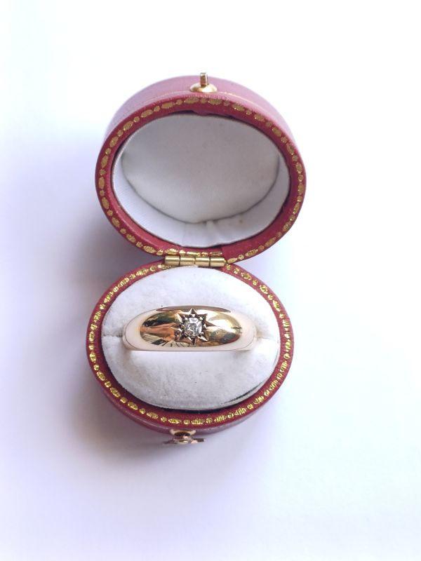 18CT Yellow Gold Antique Old Cut Diamond Starburst Ring (Pre Owned)