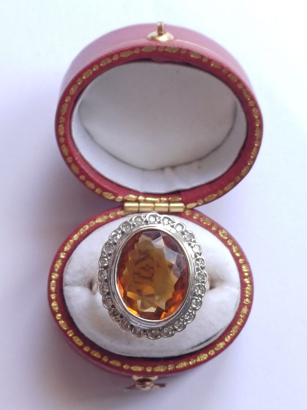 18CT Yellow Gold Antique Citrine and Diamond Oval Cluster Ring (Pre Owned)