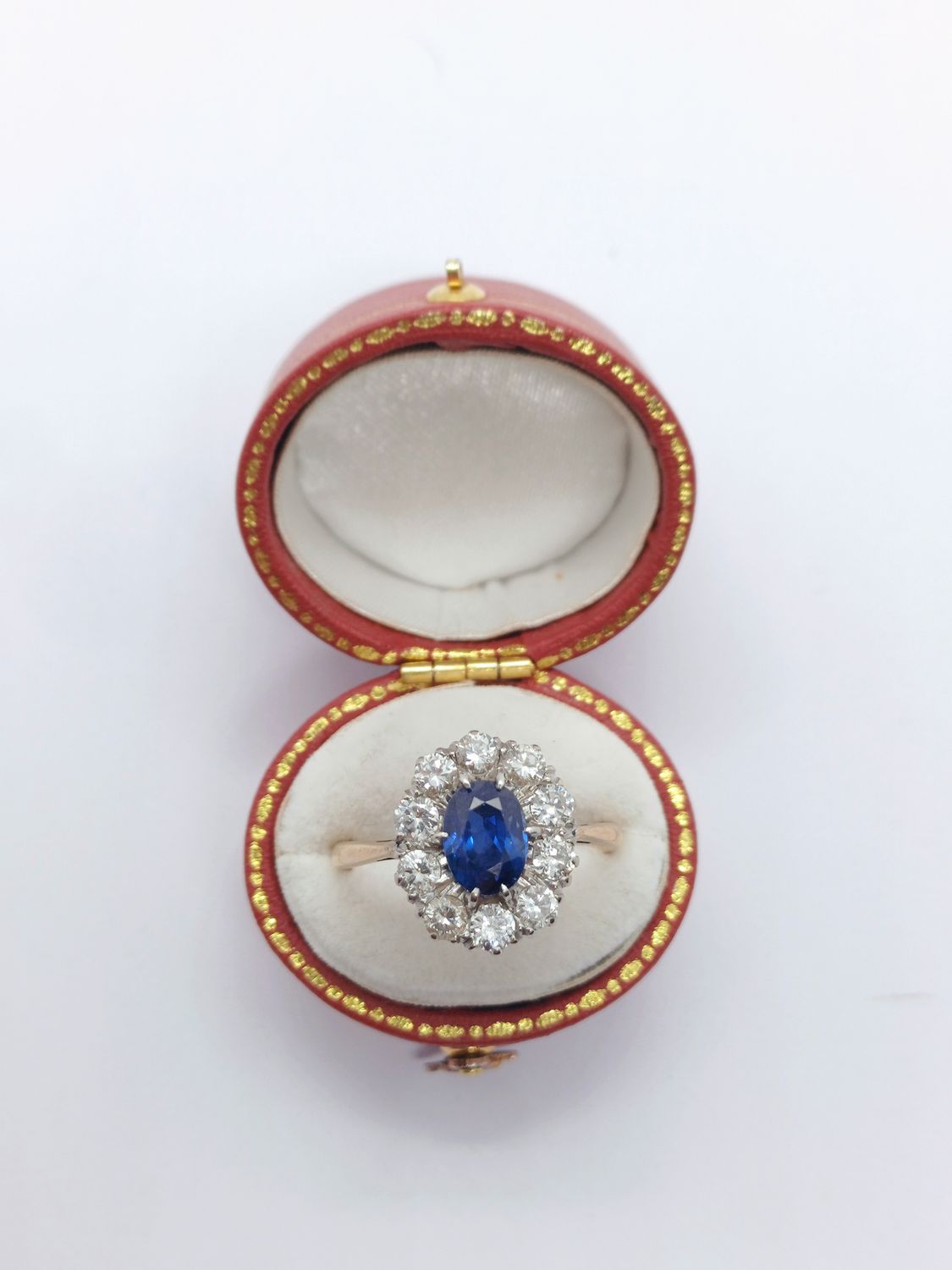 18CT Yellow Gold and Platinum Sapphire and Diamond Oval Cluster Ring (Pre Owned) 18CT Yellow Gold and Platinum Sapphire and Diamond Oval Cluster Ring (Pre Owned)