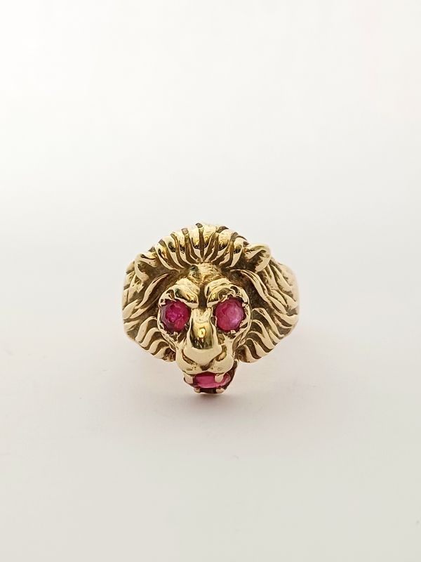 9ct Yellow Gold Ruby Set Lion Head Ring (Pre Owned)