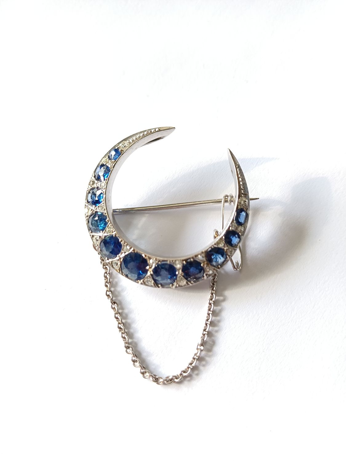 14ct White Gold Victorian Sapphire and Diamond Crescent Brooch (Pre Owned) 14ct White Gold Victorian Sapphire and Diamond Crescent Brooch (Pre Owned)