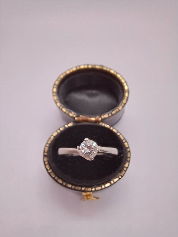 Platinum 0.50ct Diamond Twist Solitaire Ring (Pre-Owned)